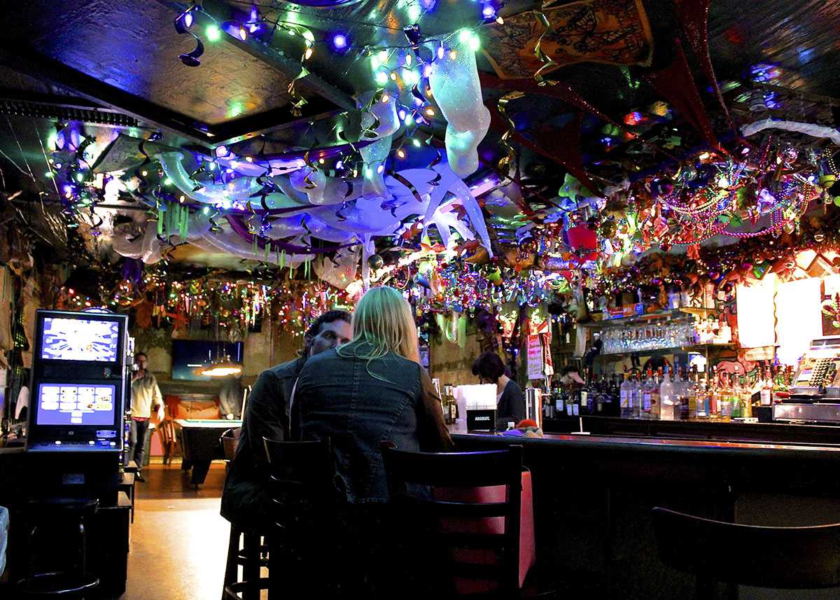 New Orleans 5 Best Dive Bars Country Roads Magazine 